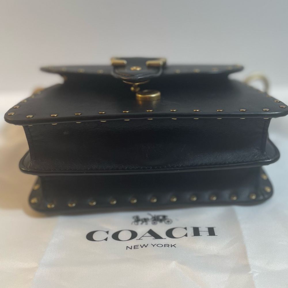 Crossbody Coach - Picture 14 of 16